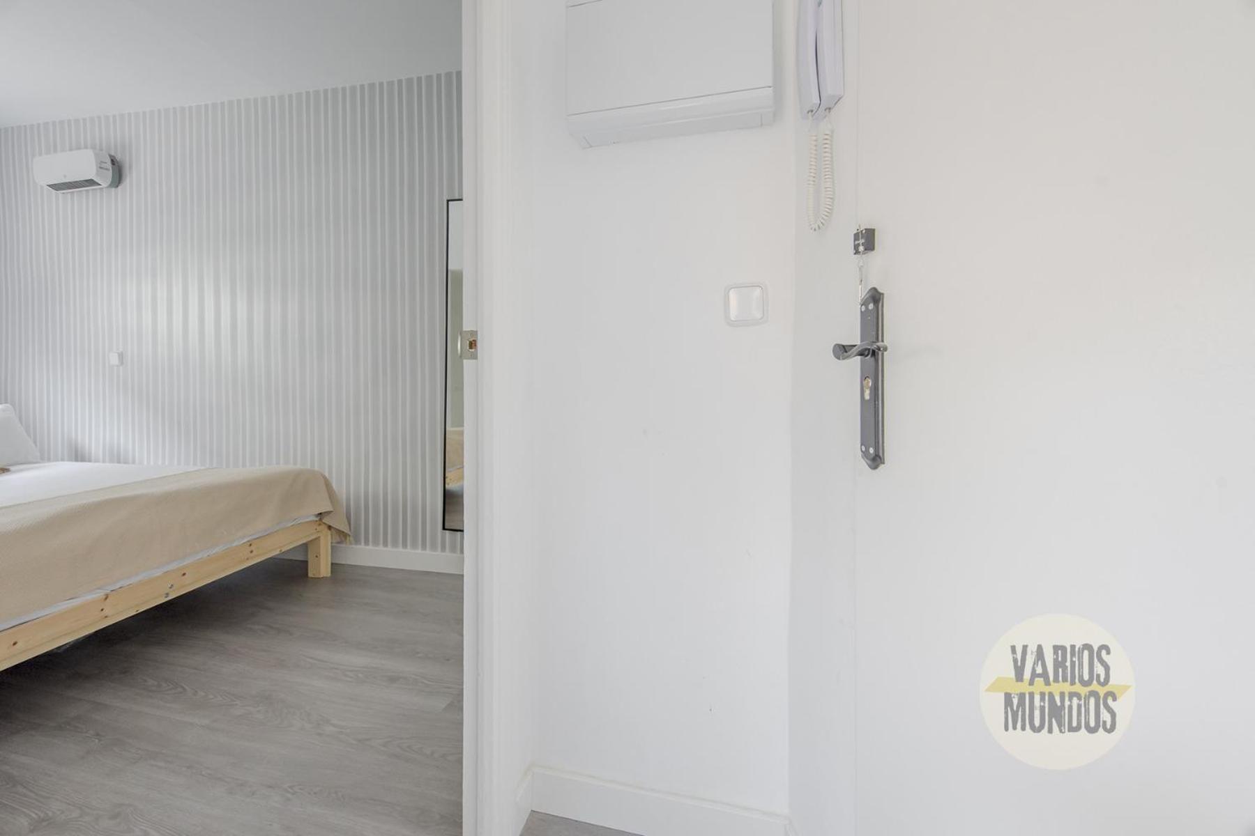 Atico Calle Silva Para 3Pax Con Terraza Esquina Con Gran Via E2 Madrid Eksteriør bilde
